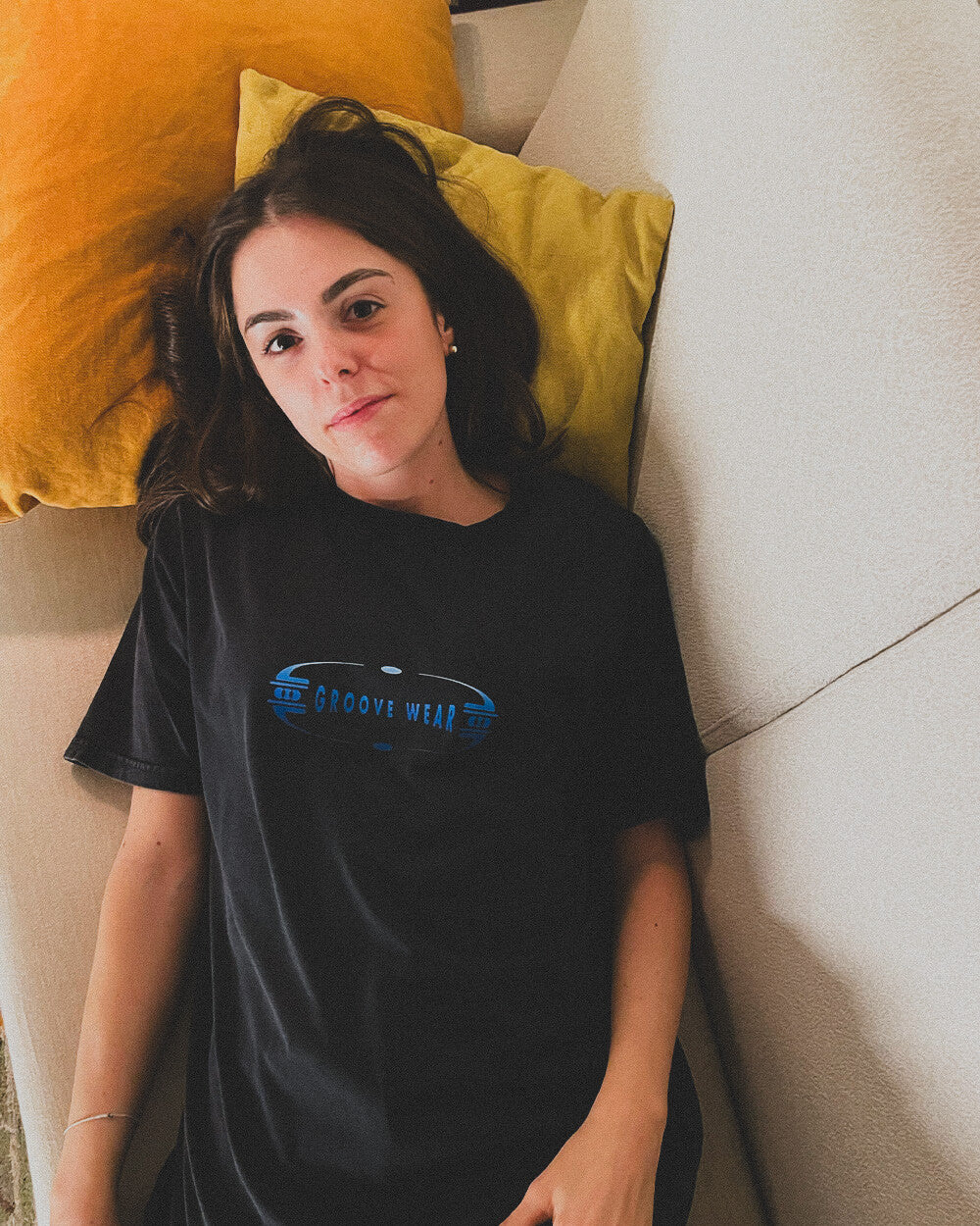 GRADIENT GROOVE BLUE | T-SHIRT STONE WASH BLACK