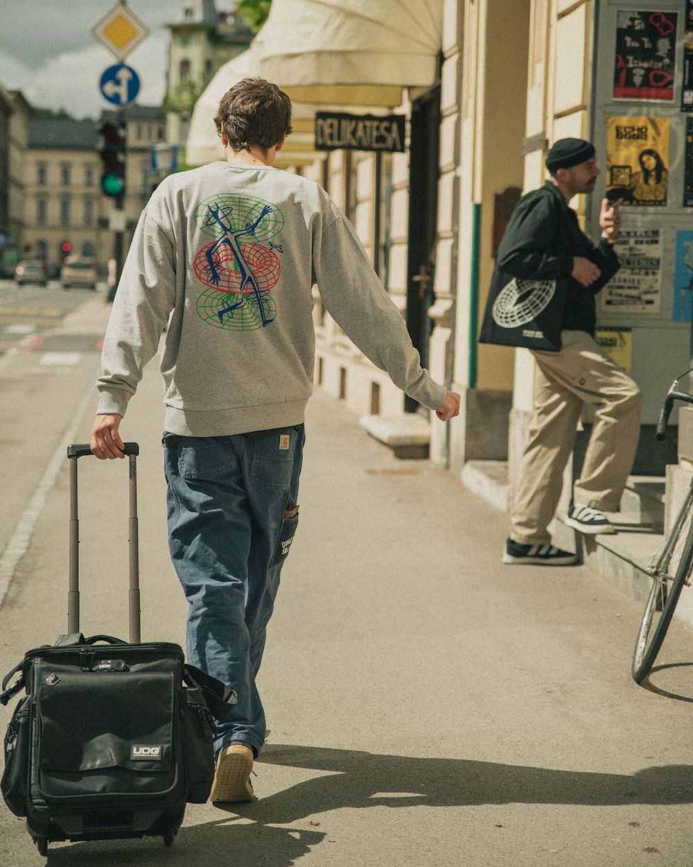 Groove Wear - STUCK INSIDE A LOOP | RECYCLED SWEATER GREY -