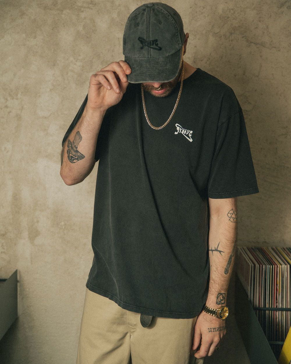 Groove Wear - GW ESSENTIAL BEIGE | T-SHIRT STONE WASH BLACK - 