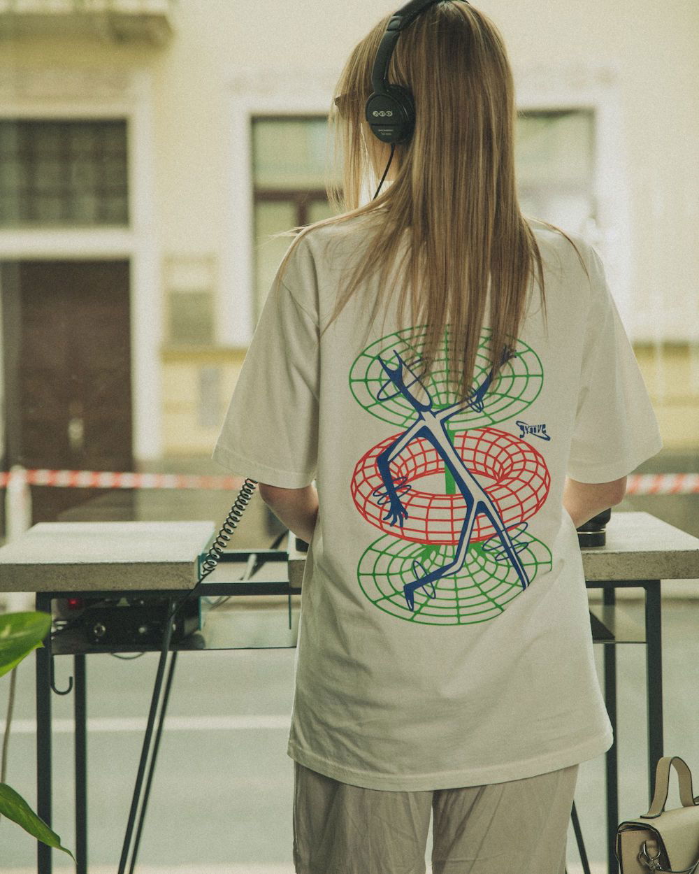 Groove Wear - STUCK INSIDE A LOOP | T-SHIRT STONE WASH WHITE - 